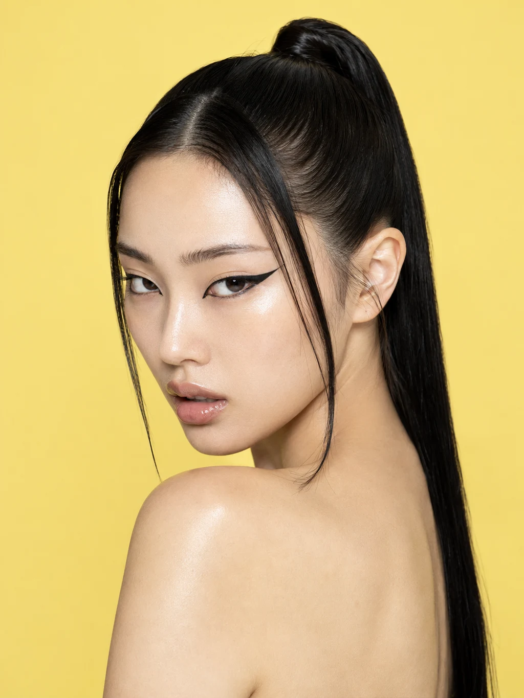 Rina Sato, a generated model whose exclusive rights have been sold